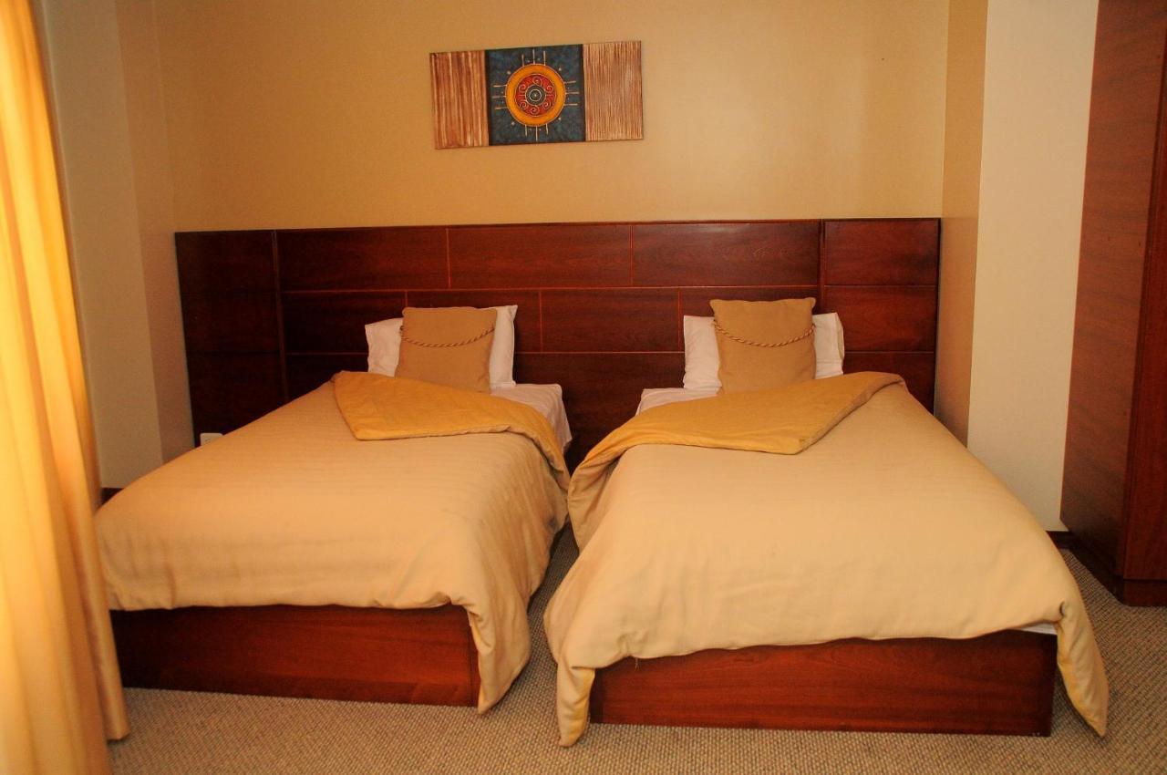 Colony Inn Hotel Ambato Exterior photo