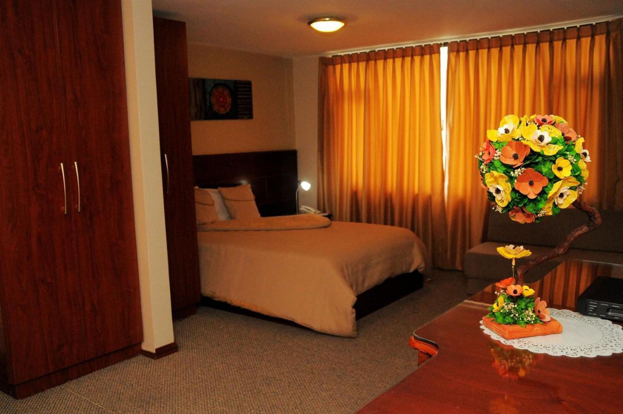 Colony Inn Hotel Ambato Exterior photo