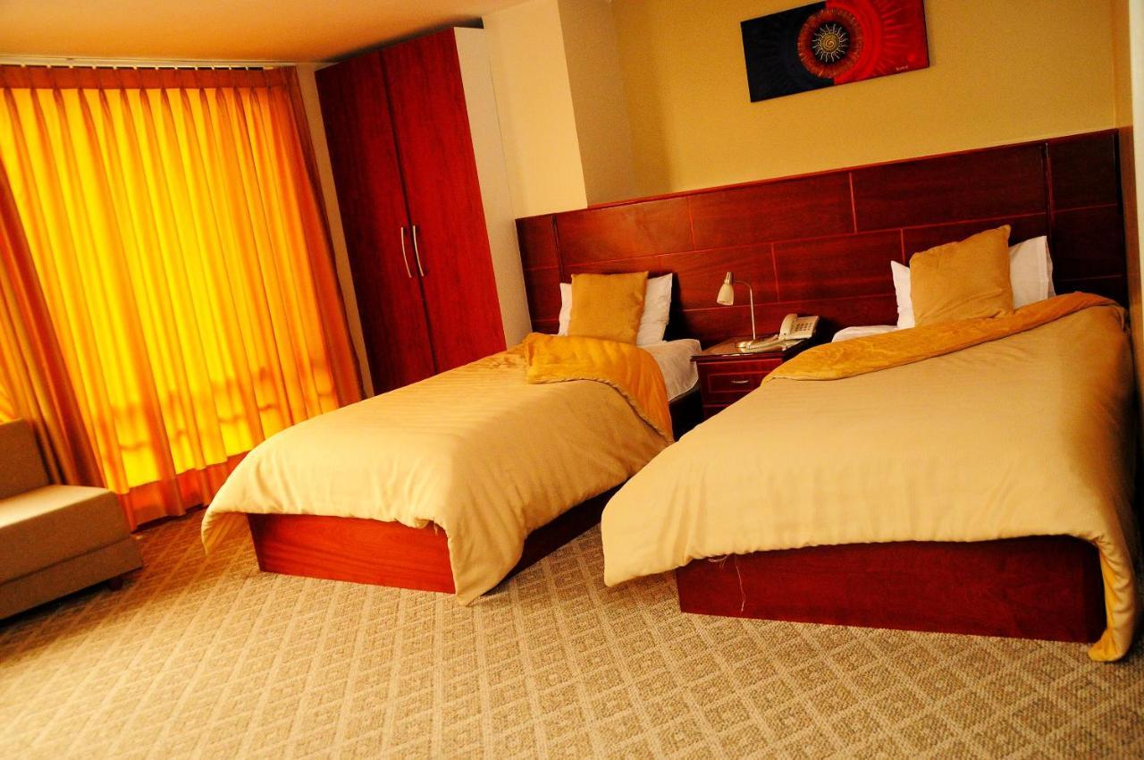 Colony Inn Hotel Ambato Exterior photo