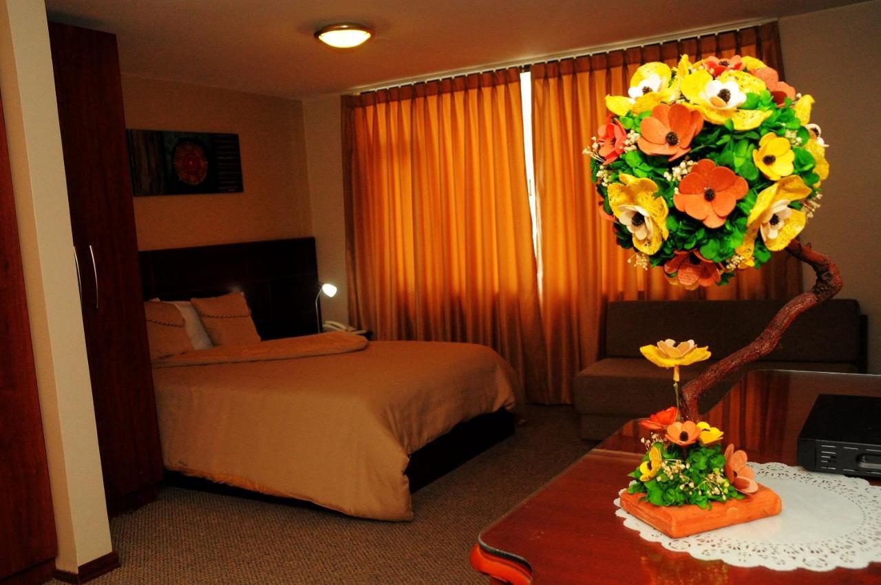 Colony Inn Hotel Ambato Exterior photo