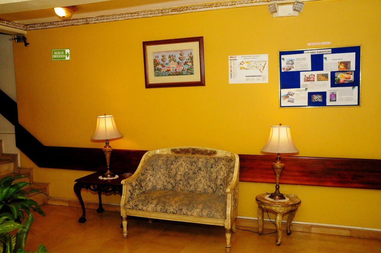 Colony Inn Hotel Ambato Exterior photo
