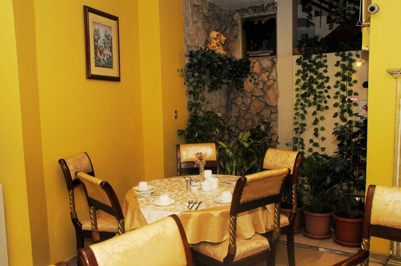 Colony Inn Hotel Ambato Exterior photo