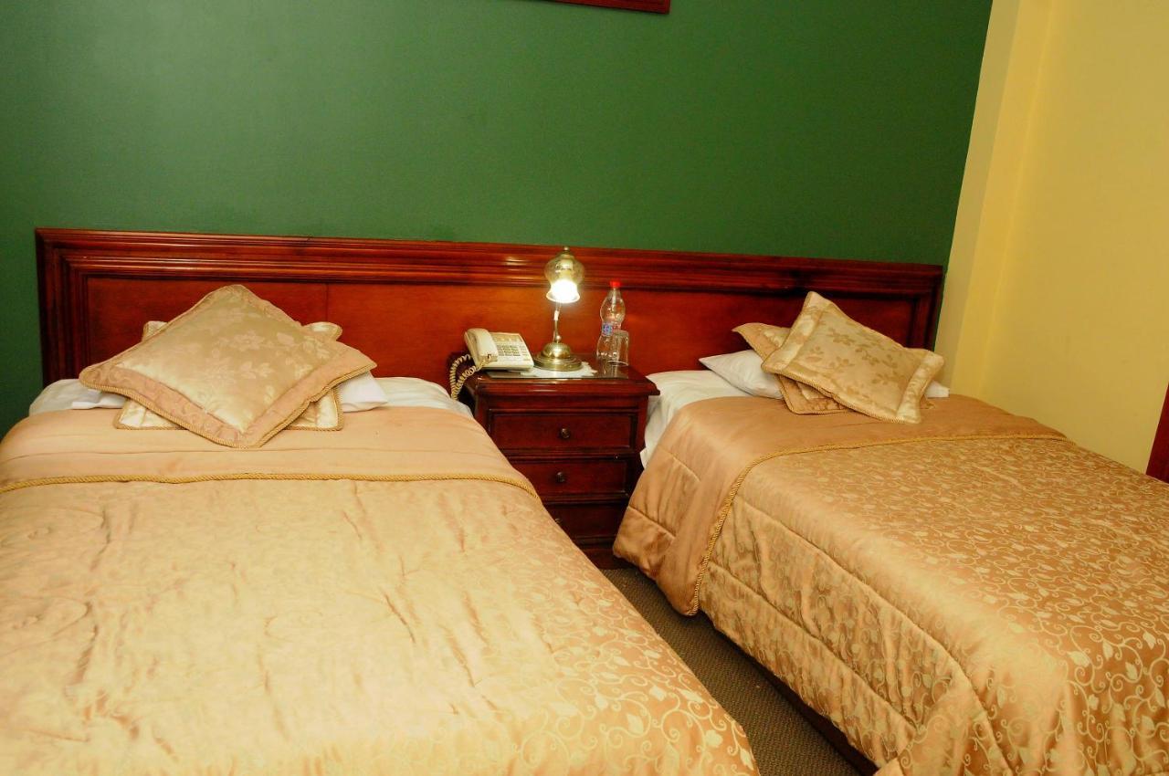 Colony Inn Hotel Ambato Exterior photo