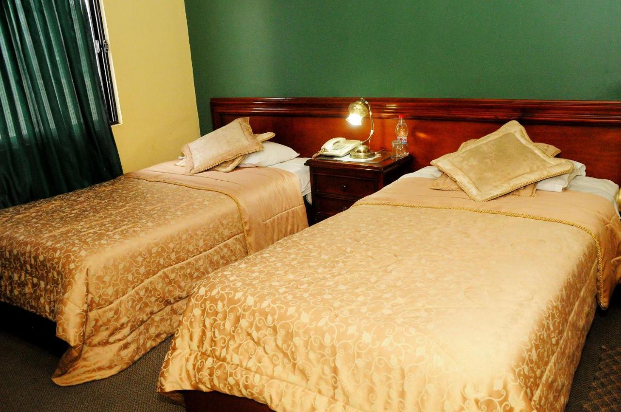 Colony Inn Hotel Ambato Exterior photo