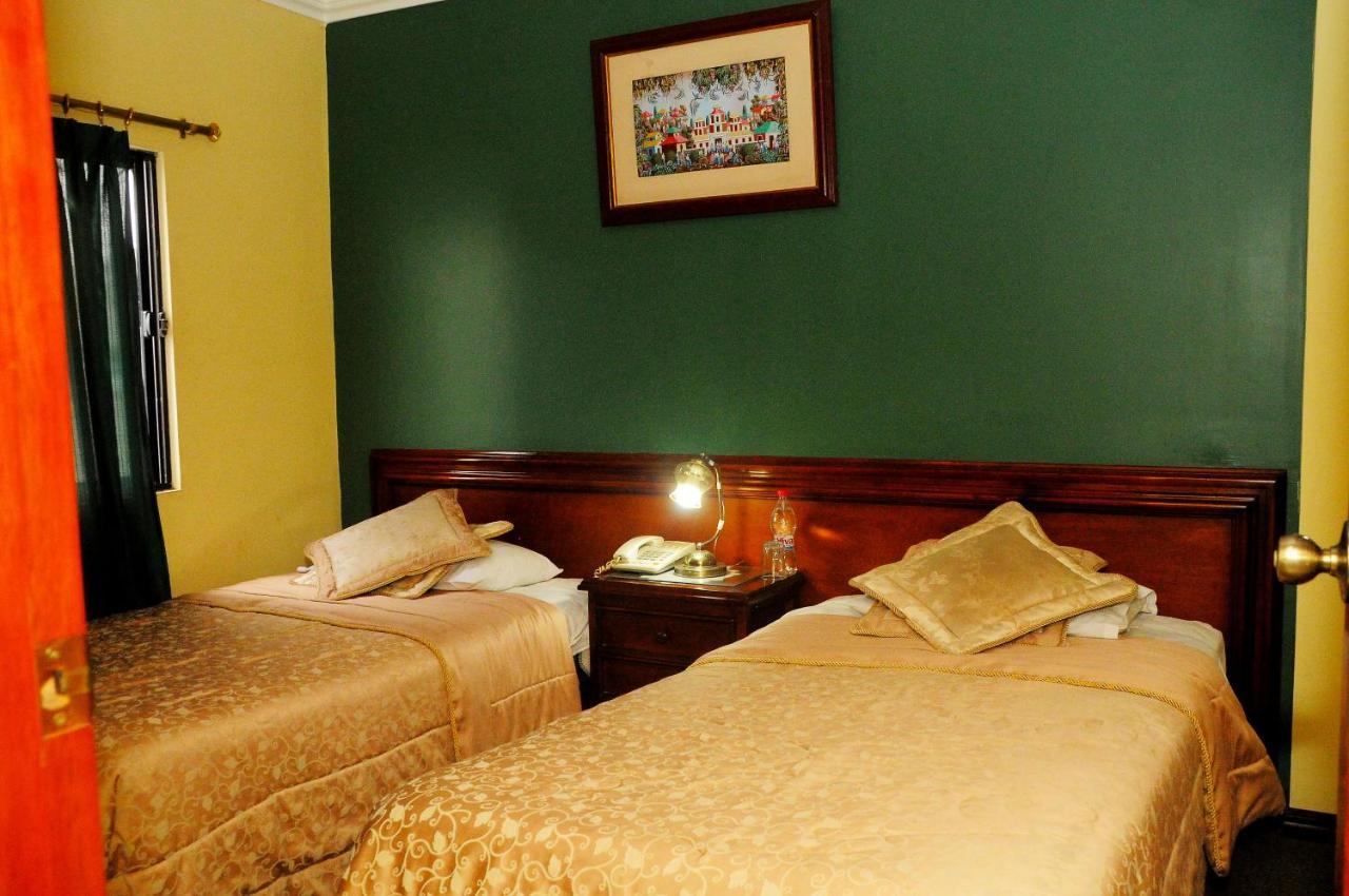 Colony Inn Hotel Ambato Exterior photo