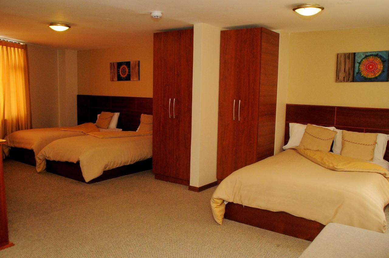 Colony Inn Hotel Ambato Exterior photo