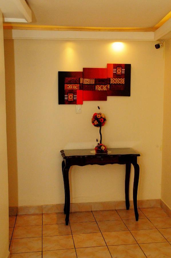 Colony Inn Hotel Ambato Exterior photo