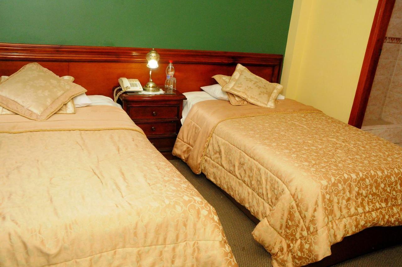 Colony Inn Hotel Ambato Exterior photo